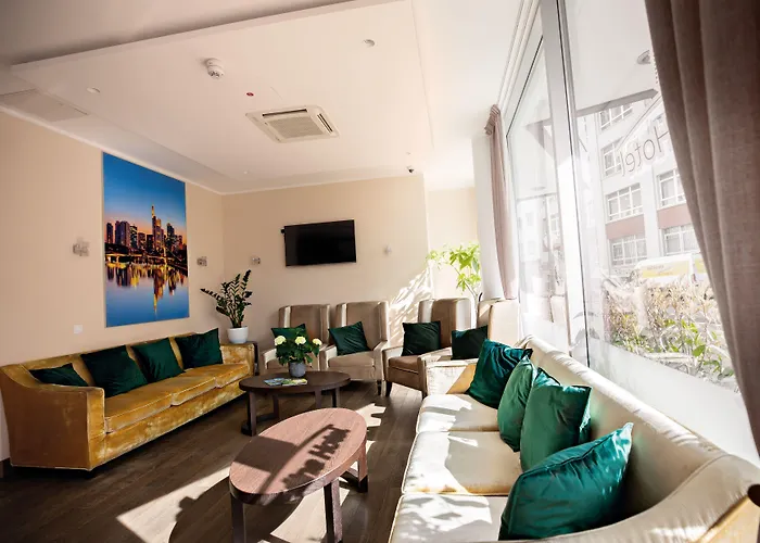 Hotel Skyline Frankfurt 4*