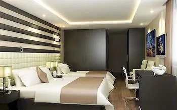 Skyline Frankfurt 4*